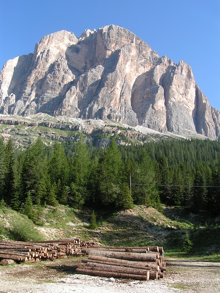 FERRATA GUISEPPE OLIVIERI NA TOFANA DI MEZZO  